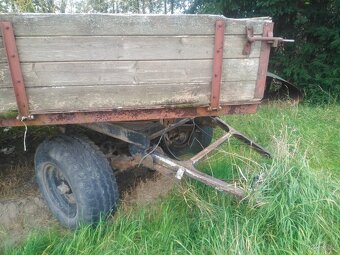 Traktorový vlek 9 tun - 2