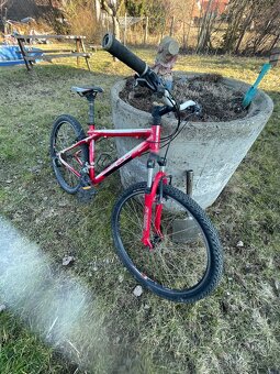 Jízdní kolo gt - 2