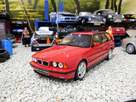 model auta BMW E34 M5 Touring červená farba Otto mobile 1:18 - 2