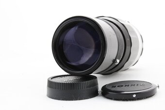 Nikon 200mm f/4 full-frame - 2