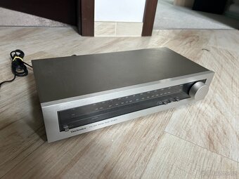 Tuner Technics ST-8011 - 2
