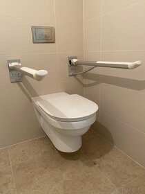 Madlo na WC pro invalidy - 2