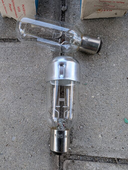 Žárovky 12 V, 100 W - 2