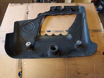 kryt motoru VW New Beetle - 2