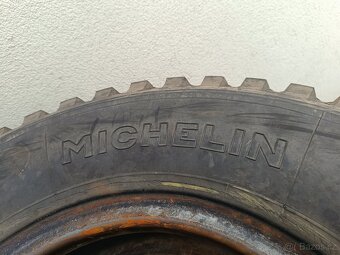 Pneu Dodge WC 9.09-16 Michelin - 2
