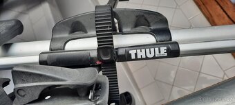 Nosič kol Thule 2 ks včetně uzamykatelných příčníků - 2