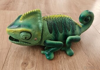 MAC TOYS chameleon - 2