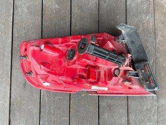Pravé zadní vnější LED světlo Audi A4 B8,5 avant - 2