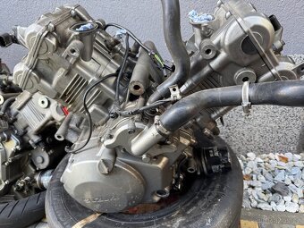Motor Suzuki SV1000 01-03 - 2
