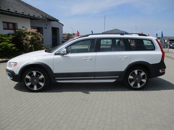 VOLVO XC70 2,4D 120KW CROSSCOUNTRY AWD GPS XENON 2013 - 2