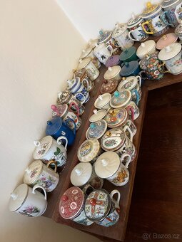 Sbírka porcelánových hrníčků - 2