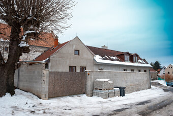 Prodej - Výjimečná nemovitost Březno - Velemín - 2