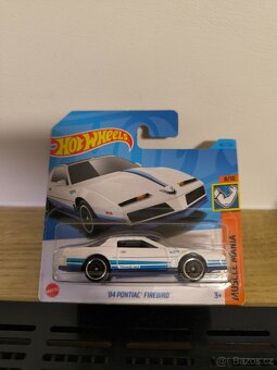 Hot Wheels modely autíček - 2