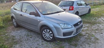 Ford Focus II 1,6 16V 85 Kw benzín - 2
