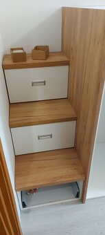 Postel +skříňky - 2