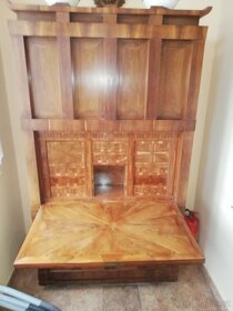 Prodej sekretáře - 2