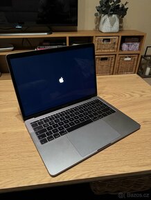 MacBook Pro 13 palců rok 2016 256GB (A1708) - 2