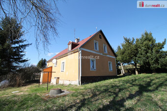 Rodinný dům 6+1 po rekonstrukci s parkovištěm v Mokřinách u  - 2