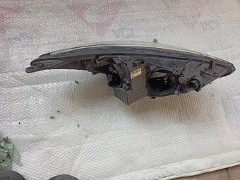 Levý přední světlomet Hyundai I30 - 2