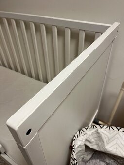 Postýlka IKEA Sundvik vč.matrace, povlečení atd - 2