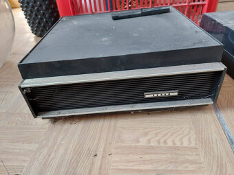 Retro kotoučový magnetofon B400 - 2