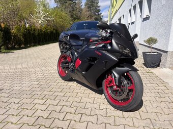 Predám HONDA CBR1000rr - 2