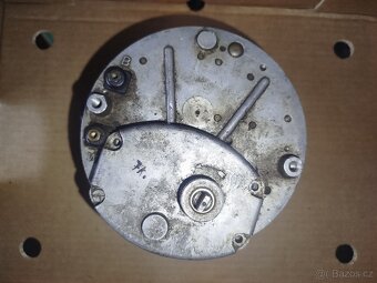 Starý mechanický tachograf asi nepoužitý ale na díly - 2