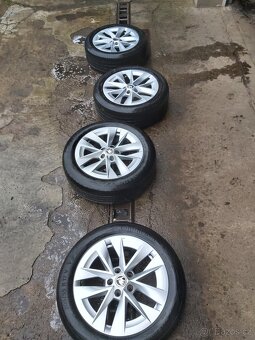 Prodám originální alu Škoda Octavia 4 - 17" s pneu - 2