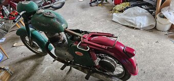 Jawa 250/353 kývačka - 2