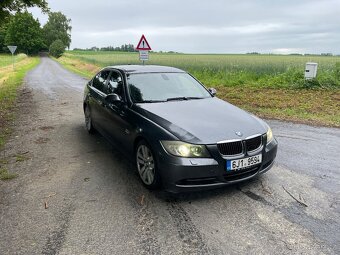BMW 330i - 2