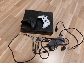 X box s ovladačema - 2