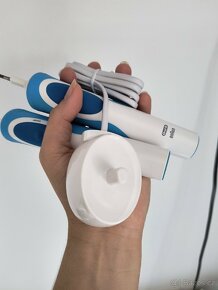 2 oral B vitality timer kartáček - 2