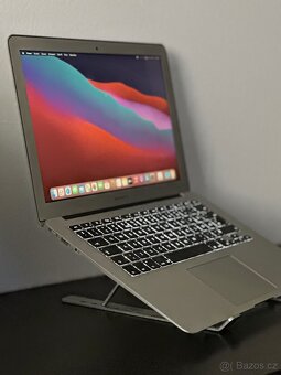 Macbook Air Intel i5 256GB SSD (STAV 8/10) - 2