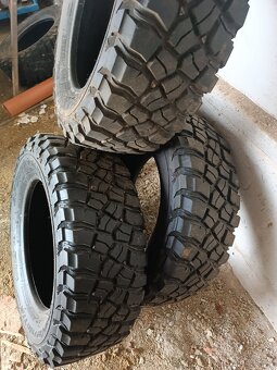 BFGoodrich Mud-terrain T/A 245/65/R17 - 2