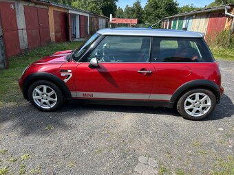 Mini Cooper r50 1.6i 85 kw, automat - 2