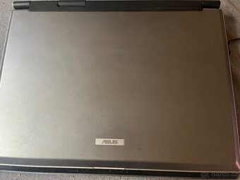 ASUS A7F - 2