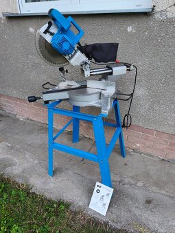 Prodám VELKOU pokosovou pilu s posuvem Güde GRK 250/300. - 2
