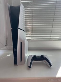 PS5 SLIM MECHANIKA V ZÁRUCE 12/27 + 2 OVLADAČE - 2