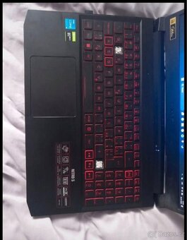 Prodám herní notebook Acer Nitro 5 Shale Black - 2