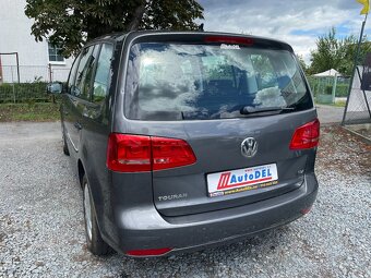 VW Touran 1.6 TDi Navigace,Climatronic - 2