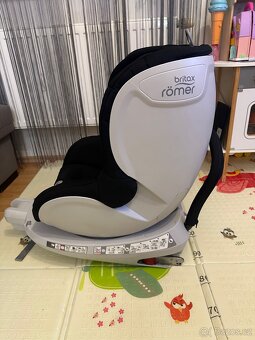 Britax Romer 360 otočná - 2