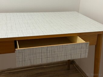 Kuchyňský stůl - 2