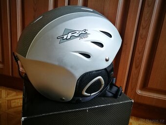 Lyžařská helma - 2