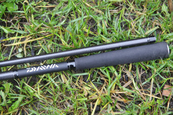Rybářský prut Daiwa Tournament Carp C2300 - 2
