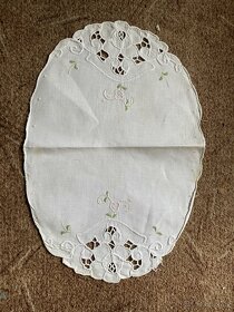 Sada starých vyšívaných deček na chalupu 3 ks - 2