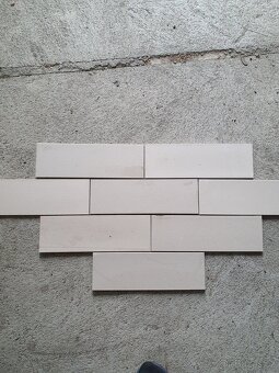 Retro obklad 9.5 x 29.5 bezovy - 2