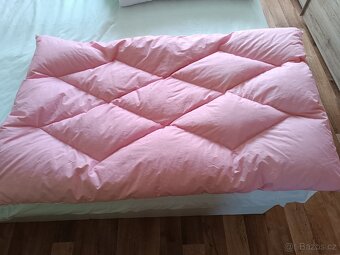 Péřový polštář a přikrývka do postýlky - 2