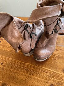 Nové kožené kozačky - 2