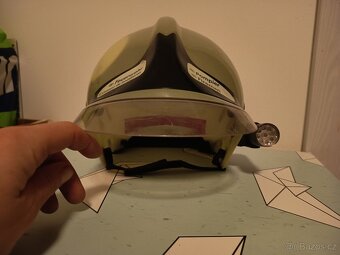 Hasičská helma/přilba - 2