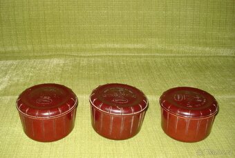 Staré bakelitové krabičky BISAVON - 2